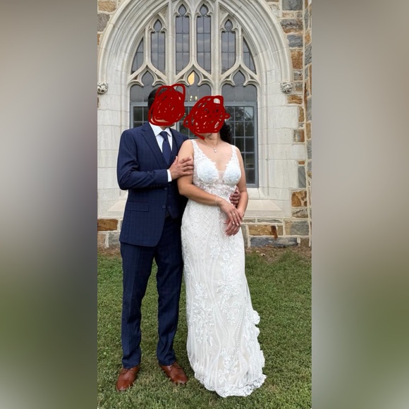 JJs House Elegant Lace Wedding Dress in Cream - Picture 14 of 15